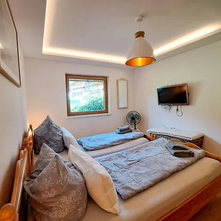 Panorama-2 By Interhome شقة